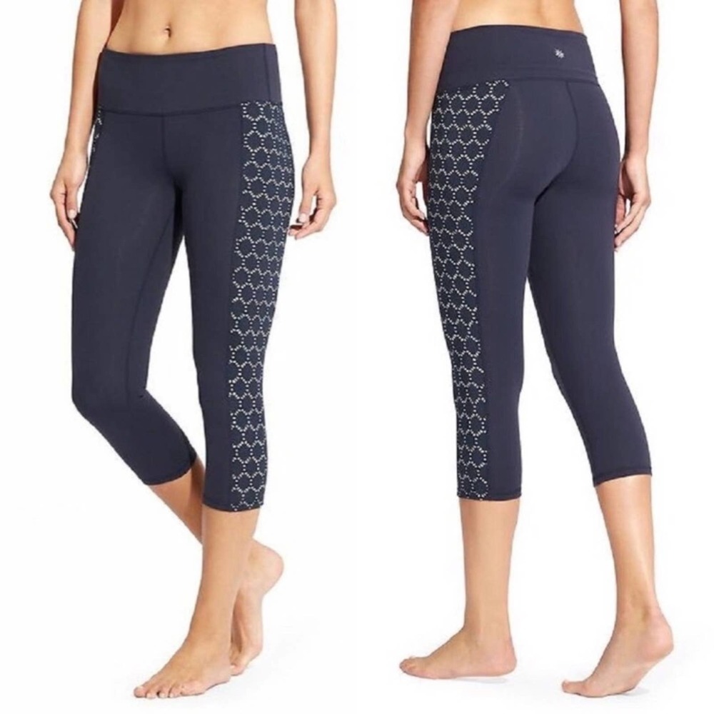 Athleta High Rise Chaturanga Capri Eyelet Small